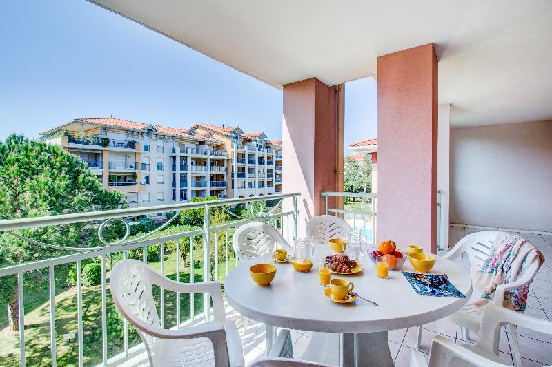 Aparthotel Vacancéole - Les Calanques Du Parc